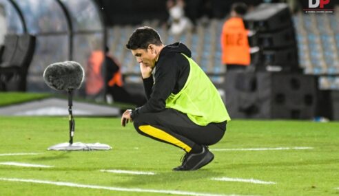 Peñarol: Larriera ya piensa en Defensor