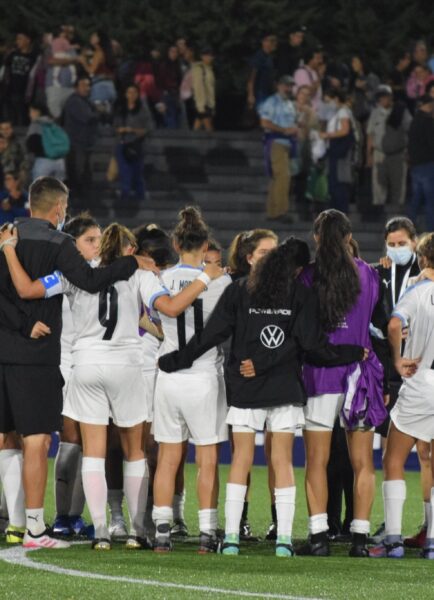 Femenino: Uruguay necesita ganar si quiere meterse en próxima fase
