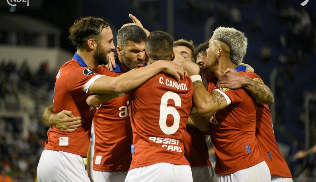 Nacional se vistió de Puma en el Amalfitani