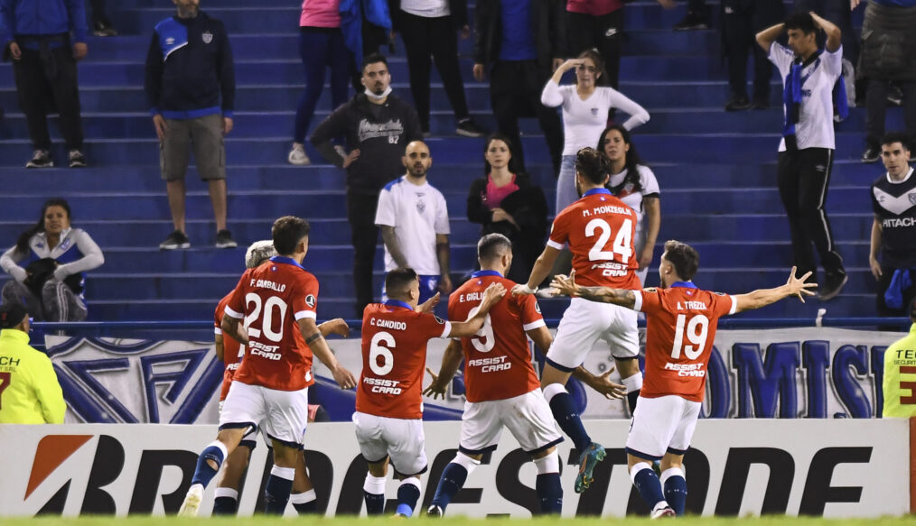 Nacional quiere aprovechar el mal momento de Vélez