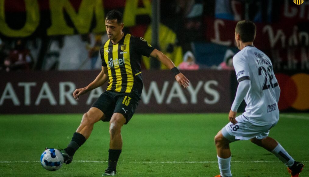 Libertadores: Peñarol cumplió y ganó, pero no alcanzó