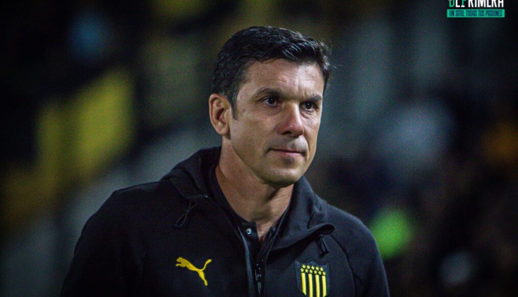 Mauricio Larriera: el técnico que rompió el récord del siglo en dirigir a Peñarol