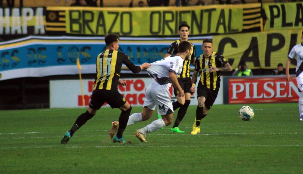 Peñarol: De mal en peor volvió a dejar puntos en su casa