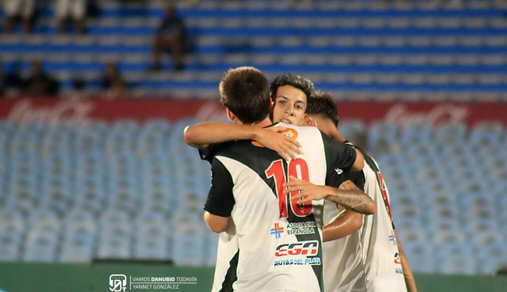 Danubio: Voló alto en el Centenario