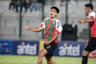 Mercado de pases: Espindola se va de Deportivo.