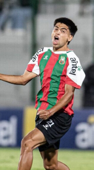 Mercado de pases: Espindola se va de Deportivo.